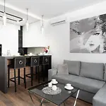 Apartment Crystal Luxury Rakowicka 20h Krakow
