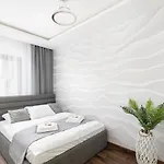 Crystal Luxury Rakowicka 20h * Krakow