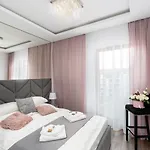 Crystal Luxury Rakowicka 20h *