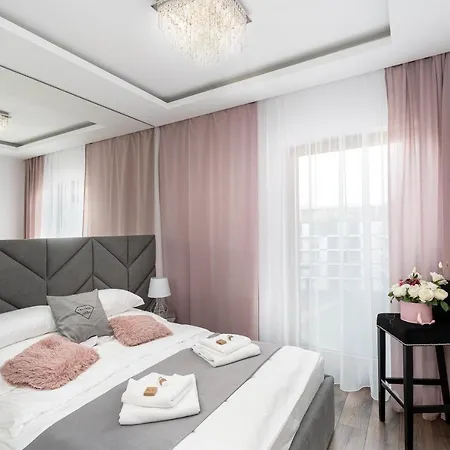 Crystal Luxury Rakowicka 20h *