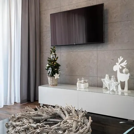 Crystal Luxury Rakowicka 20h *